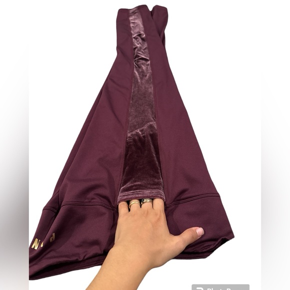 PINK LEGGINGS (Velvet sides and has two pockets L/R) - Picture 5 of 12